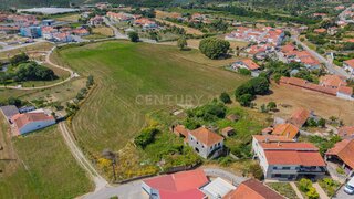 Land for sale in Porto de Mós, Portugal — €680,000