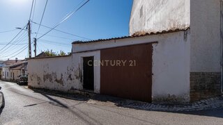 Land for sale in Alenquer, Portugal — €50,000