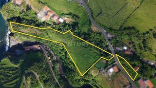 Land for sale in Santa Cruz das Flores, Portugal — €130,000