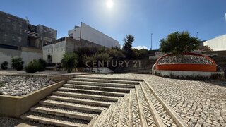 Terreno de 286 m² em Setúbal