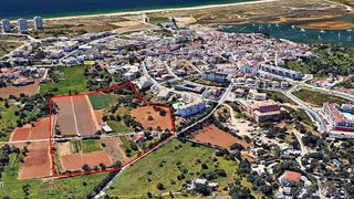 Land for sale in Portimão, Portugal — €2,500,000