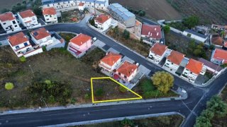 Land for sale in Batalha, Portugal — €27,800