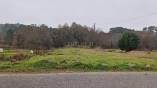 Terreno de 3770 m² em Viseu