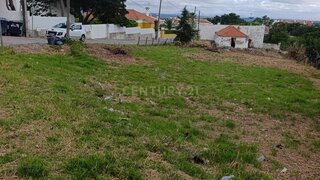Land for sale in Sesimbra, Portugal — €209,000