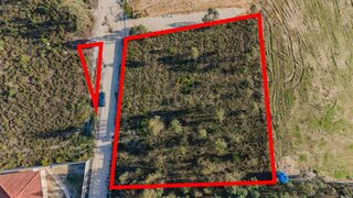 Terreno de 1866 m² em Leiria