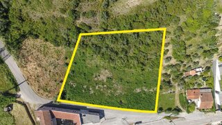 Terreno em Coimbra · 3677 m² · 60 000 €