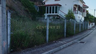 Land for sale in Tabuaço, Portugal — €35,000