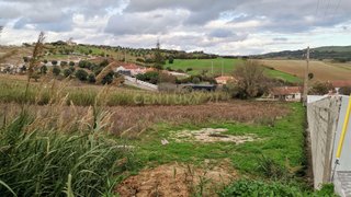 Land for sale in Sobral de Monte Agraço, Portugal — €110,000