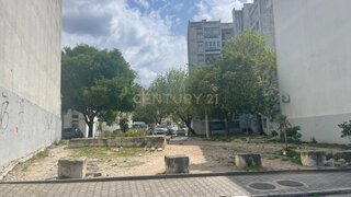 Terreno de 289 m² em Setúbal