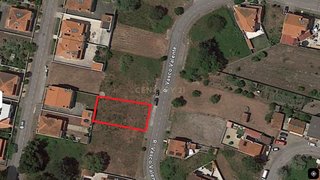 Land for sale in Marinha Grande, Portugal — €65,000