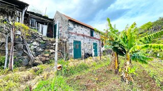 Land for sale in Santa Cruz, Portugal — €107,000