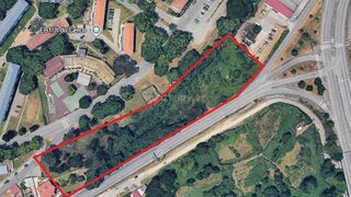 Terreno de 2150 m² em Porto