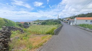 Land for sale in Madalena, Portugal — €57,900