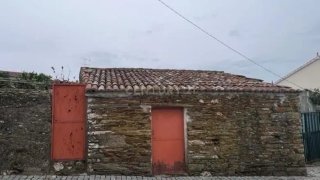 Land for sale in Vila Velha de Ródão, Portugal — €19,900