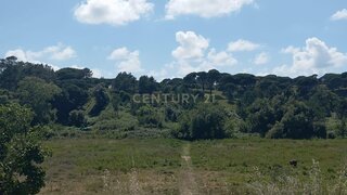 Land for sale in Sesimbra, Portugal — €66,000