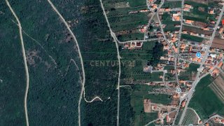 Land for sale in Porto de Mós, Portugal — €70,000