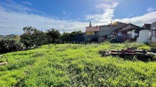 Terreno de 663 m² em Santarém