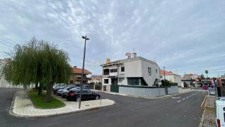 Terreno de 225 m² em Porto
