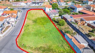 Land for sale in Marinha Grande, Portugal — €190,000