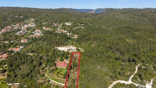 Land for sale in Porto de Mós, Portugal — €39,000