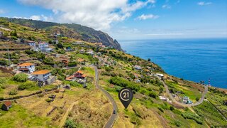 Land for sale in Calheta (Madeira), Portugal — €495,000