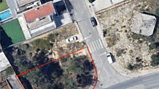 Land for sale in Almada, Portugal — €240,000