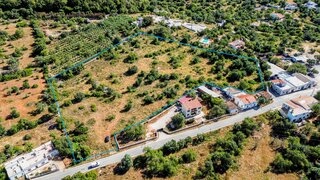 Terreno de 14 600 m² em Faro