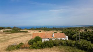 Land for sale in Sesimbra, Portugal — €1,650,000
