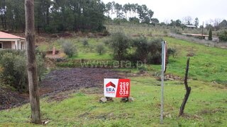 Terreno em Vila Real · 390 m² · 30 000 €