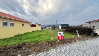 Land for sale in Chaves, Portugal — €60,000