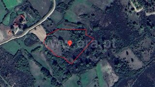 Land for sale in Tabuaço, Portugal — €15,000