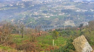 Land for sale in Cinfães, Portugal — €100,000