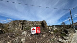 Land for sale in Vila Nova de Paiva, Portugal — €160,000