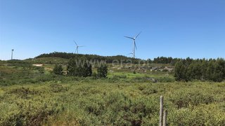 Land for sale in Tarouca, Portugal — €3,000,000