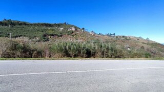 Land for sale in Cinfães, Portugal — €32,500