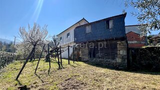 Land for sale in Resende, Portugal — €22,500