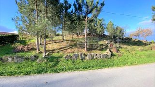 Land for sale in Cinfães, Portugal — €60,000