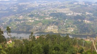 Land for sale in Cinfães, Portugal — €55,000