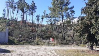 Land for sale in Armamar, Portugal — €25,000