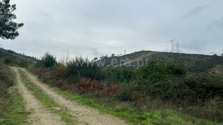 Land for sale in Tabuaço, Portugal — €35,000