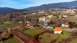 Land for sale in Vila Nova de Cerveira, Portugal — €52,000