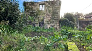 Land for sale in Vila Nova de Cerveira, Portugal — €79,000