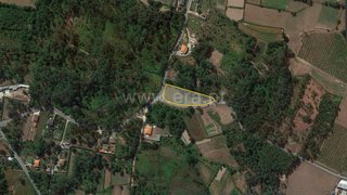 Land for sale in Valença, Portugal — €77,000
