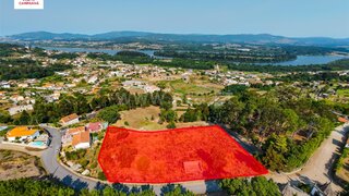 Land for sale in Vila Nova de Cerveira, Portugal — €280,000