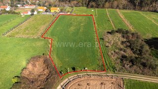 Land for sale in Valença, Portugal — €13,500