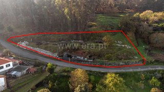 Land for sale in Valença, Portugal — €40,000