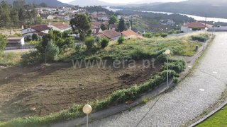 Land for sale in Vila Nova de Cerveira, Portugal — €55,000