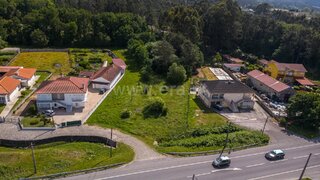 Land for sale in Valença, Portugal — €300,000