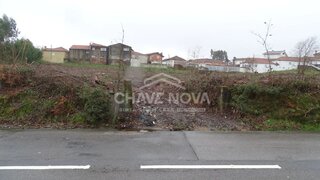 Land for sale in Santa Maria da Feira, Portugal — €560,000