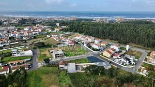 Land for sale in Vila Nova de Gaia, Portugal — €85,000